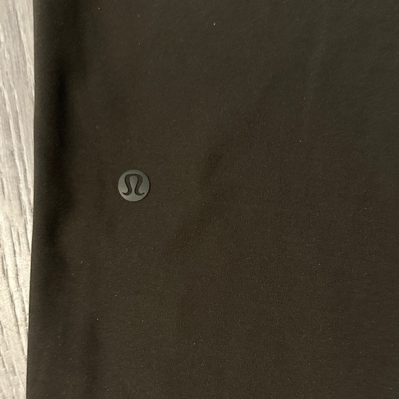 Lululemon Sz 6 On The Fly Crop Casual Crop Dark Olive Drawstring Women’s Pants - Picture 3 of 9